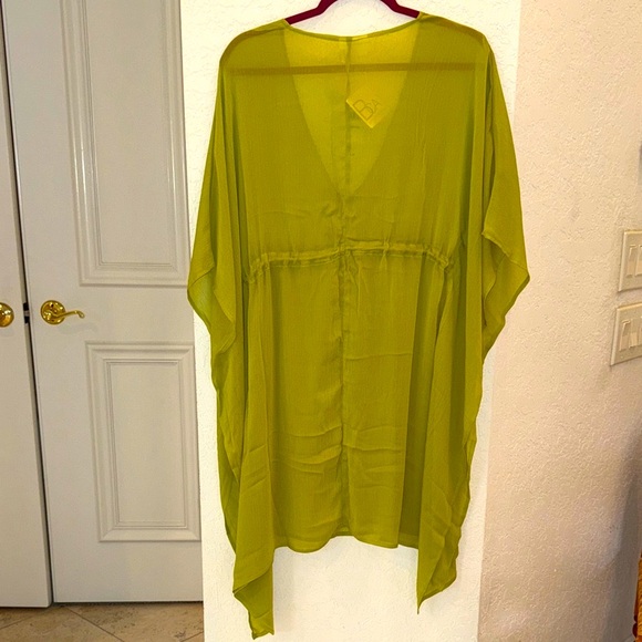 Classy Women's Swim Coverup - Picture 14 of 14